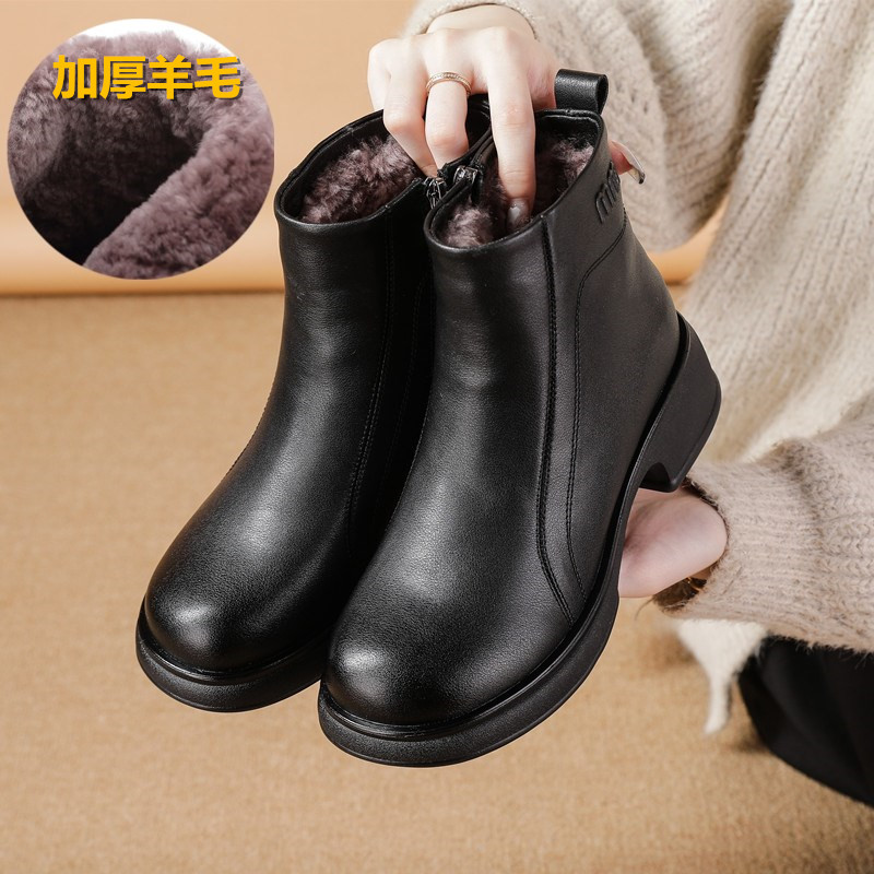 Short boot fur integrated wool genuine leather mama cotton shoes woman gush warm snow ground cotton non-slip middle-aged woman boots winter-Taobao