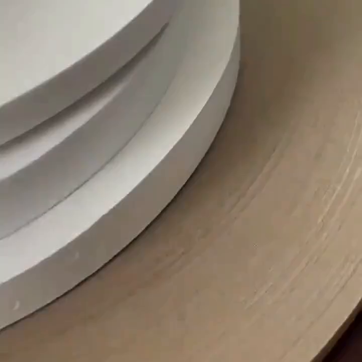 木作达人都方才用的胶带神器。贴木皮，打孔、拼接全部达成