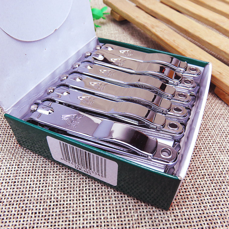 2 Yuan Store Supermarket Strongman Bunkou 683 Nail Clippers Activities Gift Nail Clippers Ground Manicure Pliers Goods source