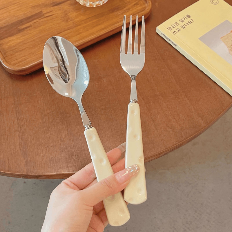 軽くて高級な高級ステンレスステーキディナープレート ナイフとフォークセット 洋食器フルセット チーズナイフ・フォーク・スプーン3点セット