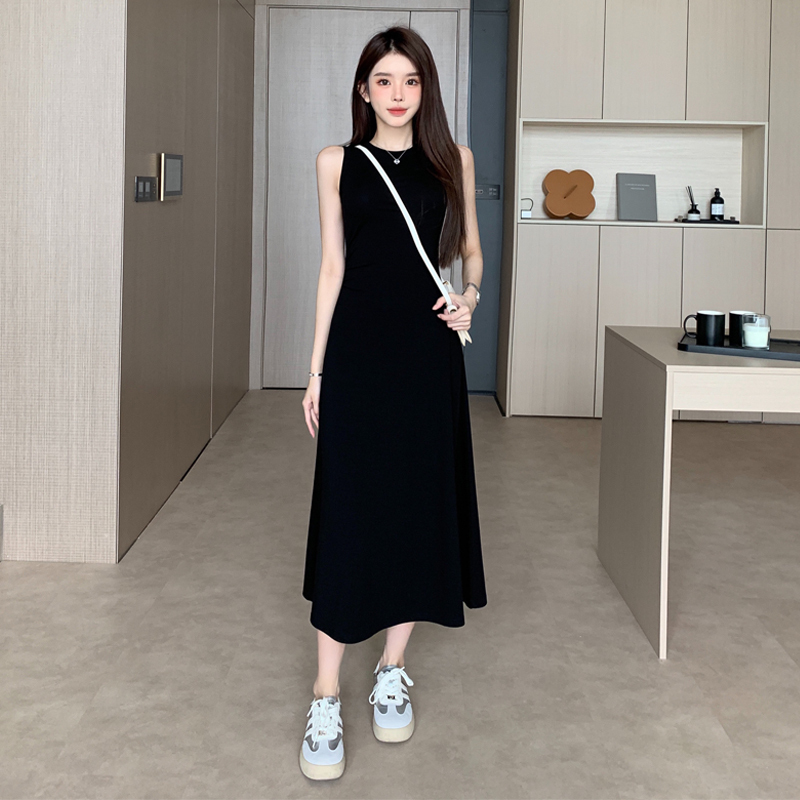 French-Style Black Dress, Summer 2026 New Model, Sleeveless Tank Dress, Sexy and Elegant, Slimming Little Black Dress for Outerwear