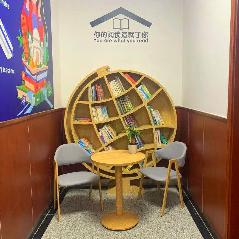 Creative globe bookshelf wall decoration window library display rack soft decoration earth shape storage shelf wall decoration decoration