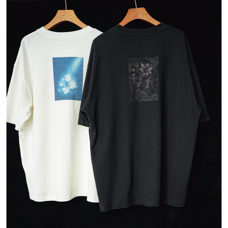 Waterever "Flower Shadow" Hemp Organic Cotton Imported White Ink Digital Printing Short-Sleeved T-Shirt Is Breathable and Antibacterial Waterever "Flower Shadow" Hemp Organic Cotton Imported White Ink Digital Printing Short-Sleeved T-Shirt Is Breathable and Antibacterial