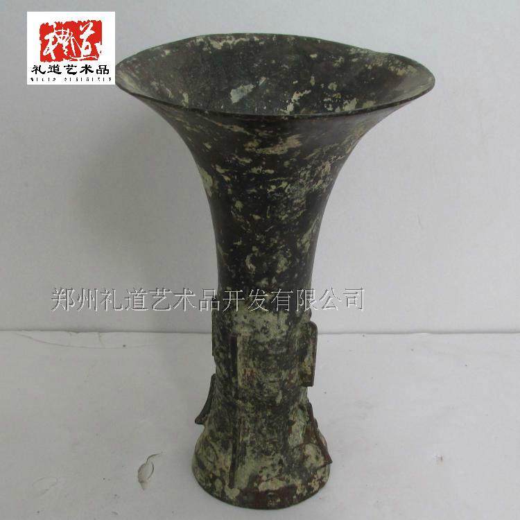Do the old black red iron rust imitation antique bronze ware wine culture to play the collection Wedding Celebration and TV props Swing Piece Crafts