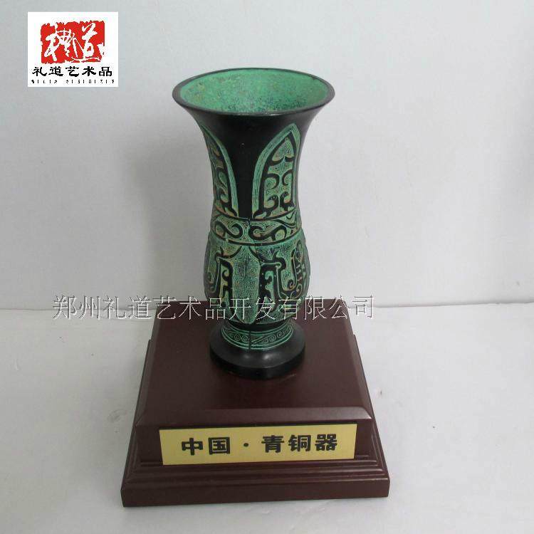 Wine Factory Promotion Gift Imitation Antique Bronze Parent Geng home Decorative Metal Pendulum handicraft office Supplies pen holder