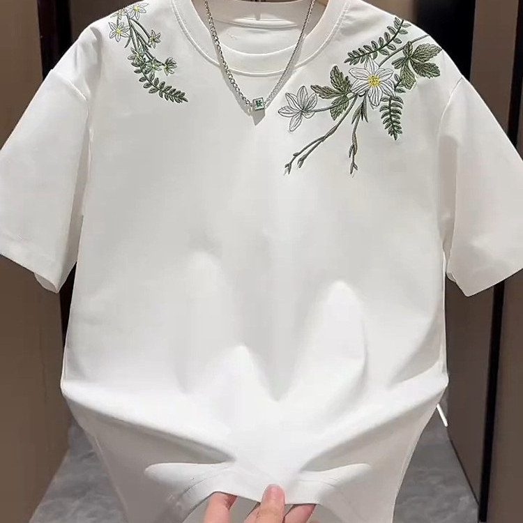 Summer New Trendy Brand Embroidered Floral Short-Sleeve T-Shirt for Men, Fashionable Round Neck, Versatile, Cool and Slim-Fit Casual Half-Sleeve Summer New Trendy Brand Embroidered Floral Short-Sleeve T-Shirt for Men, Fashionable Round Neck, Versatile, Cool and Slim-Fit Casual Half-Sleeve