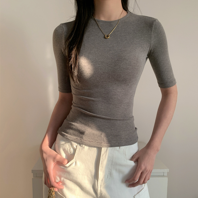 Trendy and Unique Round-Neck, Regular Shoulder T-Shirt for Women, Autumn 2026, New Spring/Summer Slim-Fit, Flattering Mid-Sleeve Top Trendy and Unique Round-Neck, Regular Shoulder T-Shirt for Women, Autumn 2026, New Spring/Summer Slim-Fit, Flattering Mid-Sleeve Top