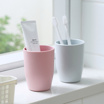 2 mouthwash cups thickened couples brushing cups simple plastic cups toilet toilet washing cups