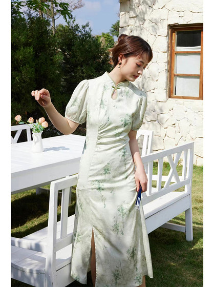 버클과 트임이 있는 새로운 중국풍 드레스, 프렌치 스타일, 로맨틱하고 우아하고 멋진 광저우 13선 여성 유행 스타일