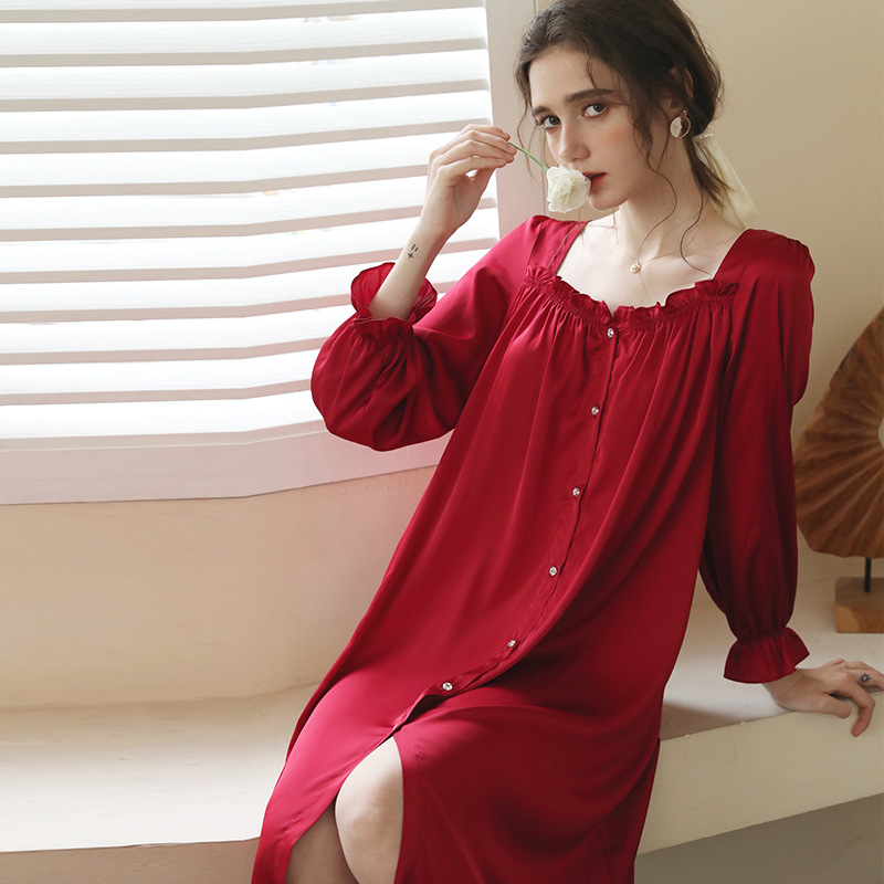Red Pyjamas Woman Spring Summer Palace Court Style Ice Silk Sexy Long Version Sleeping Dress Bride Red Ben Life Long Dress Thin