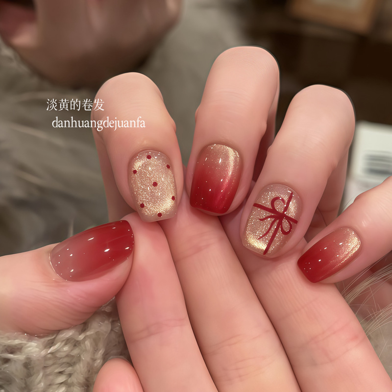 【Winter Gift】Christmas and New Year Red Polka Dot Cat Eye Handmade Wearable Short Nail Art Nail Stickers