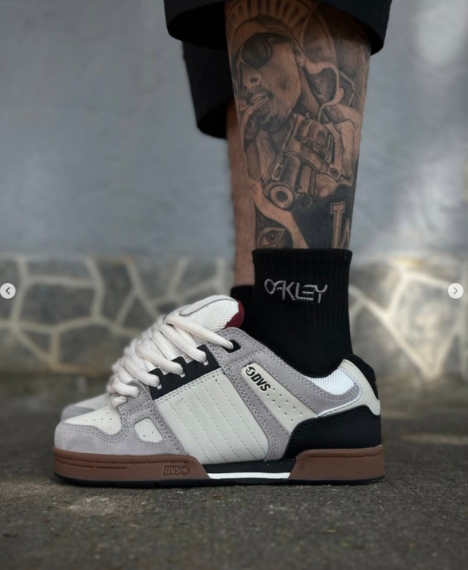 New Color Original Box Dvs Celsius Skateboard Shoes, Suede Upper, Wear-Resistant Hard Sole, Bmx Small Wheel Bike Shoes New Color Original Box Dvs Celsius Skateboard Shoes, Suede Upper, Wear-Resistant Hard Sole, Bmx Small Wheel Bike Shoes