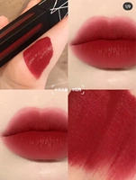 Nars губа глазурь тщетные ретро -красный