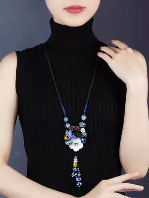 Vintage glass butterfly sweater chain long version pendant necklace Female ethnic style jewelry Wild pendant lanyard necklace summer