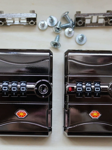 Чемодан, аксессуары, универсальная коробка, замок