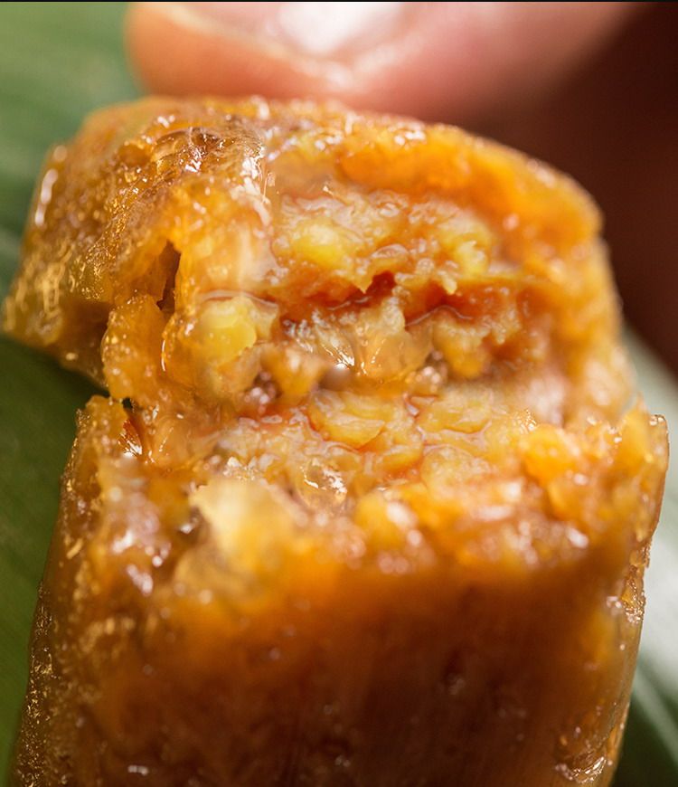 Sichuan yellow-glutinous rice cake Yibin special production of bamboo leaves cake Glutinous Rice Cake Traditional Pastry Breakfast snack Glutinous Rice Soft Glutinous sweet
