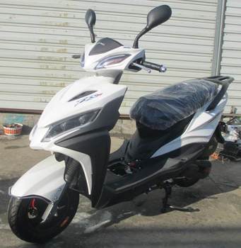ແທ້ຈິງ Chongqing Jialing 125CC Rui Xing scooter ແຫ່ງຊາດ IV EFI ລົດຈັກຜູ້ຊາຍແລະແມ່ຍິງ scooter ສາມາດໄດ້ຮັບໃບອະນຸຍາດ