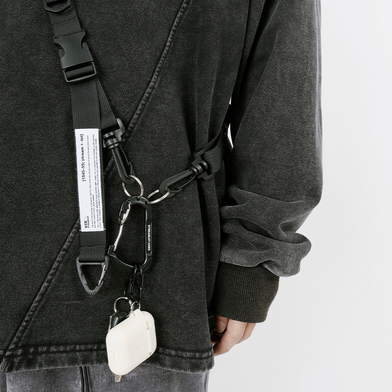 Streamlet.Chen: Mechanical Key Chain/Free Combination of Multi-Functional Hanging Chains