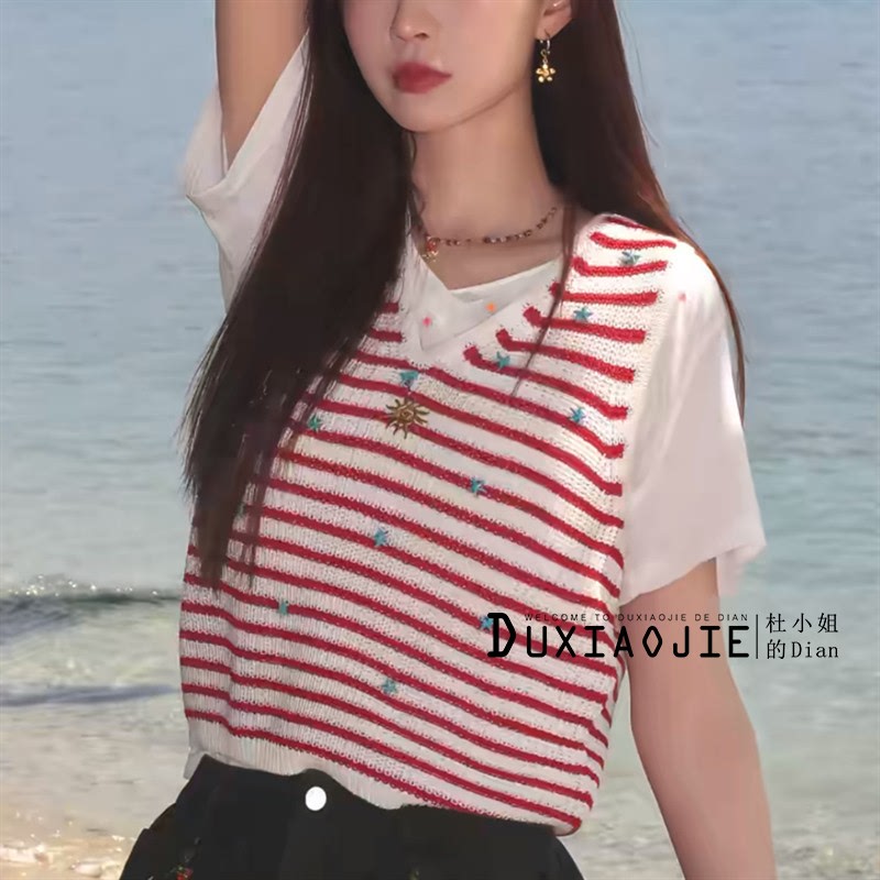 Shen Mengchen's Same Style Sweater Vest, Red and White Striped Color-Blocking Pullover V-Neck Sleeveless Short Knit Top for Women