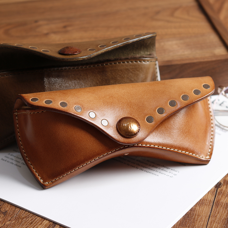 American Retro Vegetable-Tanned Leather Eyeglass Case for Men, Pressure-Resistant, Portable, Genuine Leather, for Myopia Glasses, Sunglasses Storage Box, Sunglasses