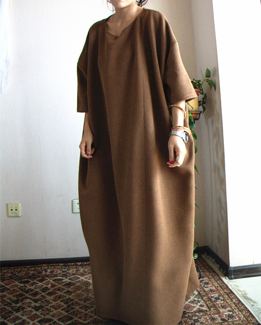 Heavyweight Woolen Robe Dress, Original Design for Autumn and Winter, European and American Style, Loose, Slimming, Thickened Long Robe Heavyweight Woolen Robe Dress, Original Design for Autumn and Winter, European and American Style, Loose, Slimming, Thickened Long Robe