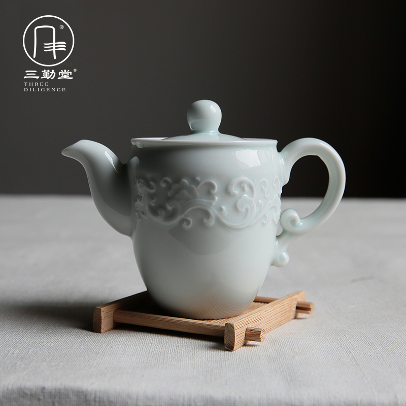 Three frequently hall was suit ceramic teapot and teacup fair keller jingdezhen celadon is the whole set of kung fu tea set