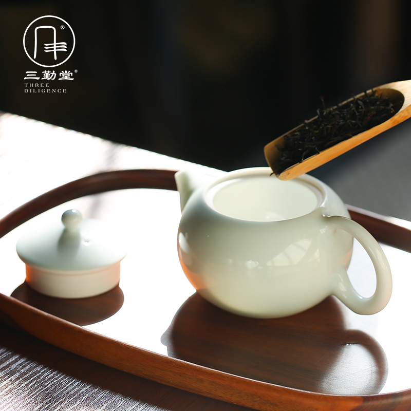 The three frequently little teapot jingdezhen ceramic film filter blue flower pot mini office household kung fu tea set