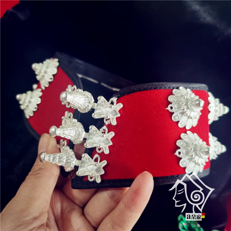 Yi Yi women's assembly decoration red silver silver metal collar national wind and gorgeous collar