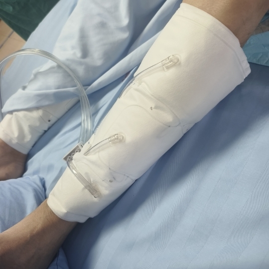 Kendall Tyco Anti-Thrombotic Pressure Pump Scd Jardin Pressure Leg Sleeves and Connecting Tubes Covidien Kendall Tyco Anti-Thrombotic Pressure Pump Scd Jardin Pressure Leg Sleeves and Connecting Tubes Covidien