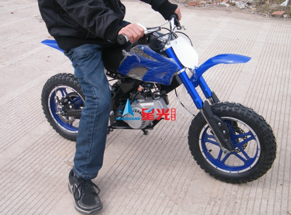 Nhỏ cao với 49CC mini xe địa hình nhỏ xe máy leo núi Apollo bãi biển xe thể thao nhỏ cung cấp đặc biệt xe máy đồ chơi trẻ em