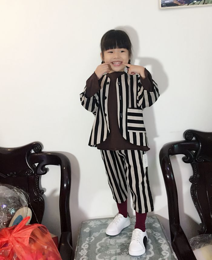 ALD18 Xuân OLA MIMI Dành riêng Original Boys and Girls Tốt đặc biệt sọc Vòng khâu Coat Wide.