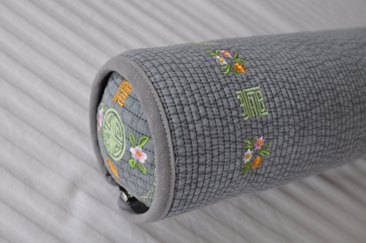 Подушка 韩国进口水洗棉纯色绣花颈椎枕定型枕护颈枕软管腰靠枕长45直径10