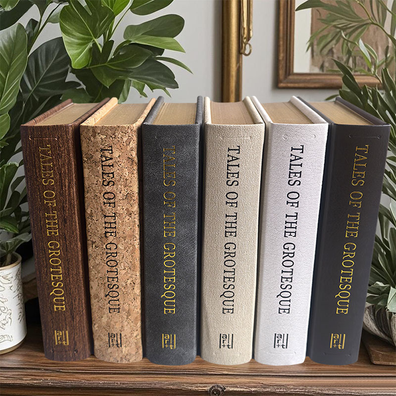 Vintage English-Style Gold-Edged Small Leather Books for Model Room Decoration, Real Estate Office Bookcases, Light Luxury Props and Books