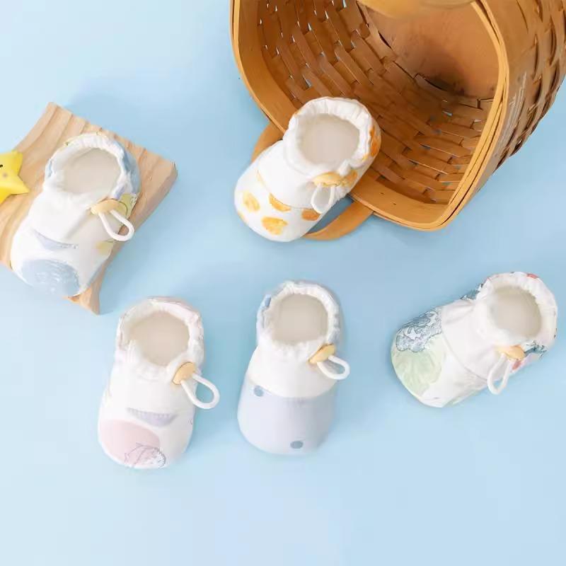 Baby Shoes and Socks, Pre-Walking Shoes for 0-12 Months Old Babies, Non-Slip Shoes for 0-3-6-12 Months Old Babies, Baby Sock Shoes