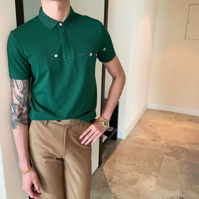 Mùa hè Hàn Quốc Nam nhỏ Ve áo ngắn tay áo thêu POLO Thời trang Giới trẻ Nhật Bản Áo thun Nhật Bản Áo thun thủy triều Hàn Quốc - Polo áo thun có cổ