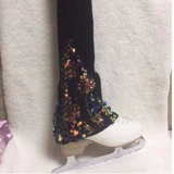 Гетры, коньки, удерживающие тепло бахилы, фигурное катание