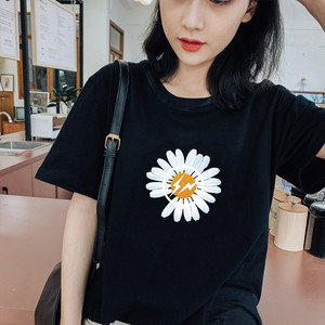 19.9元包邮  羽夏  小雏菊纯棉短袖