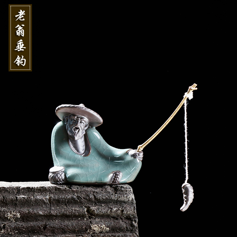 Creative Mini Ginger-Colored Tao Gong Fishing Figurine, Ge Kiln Style, Can Be Used as a Tea Pet, Ceramic Old Man Fishing Ornament, Home Decoration