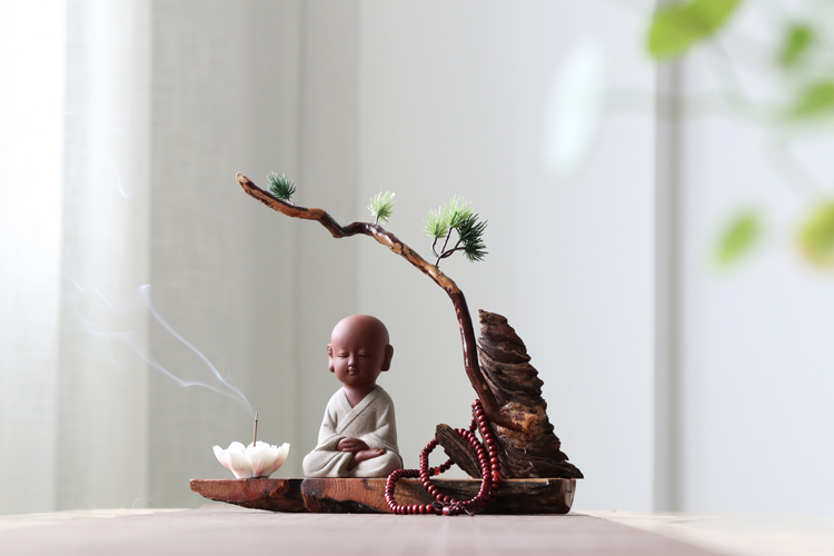 Sáng tạo Trung Quốc phong cách tím cát nhỏ tu sĩ trà trang trí thú cưng Zen phong hóa gỗ văn phòng phòng trà thủ công phụ kiện nhà thiết kế ban công đẹp