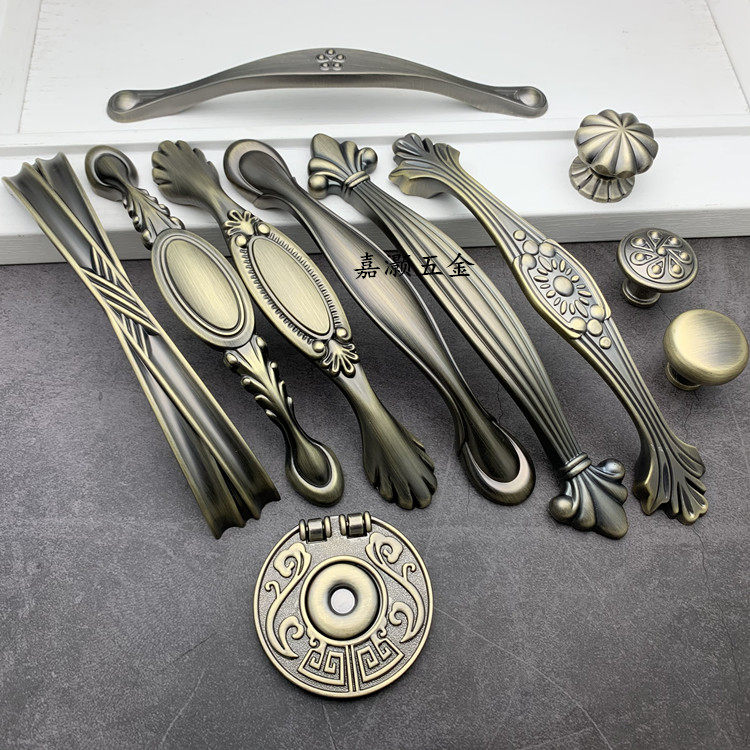 Upscale European-style solid matt bronze antique bronze antique drawer handle floral-style retro cabinet door handle