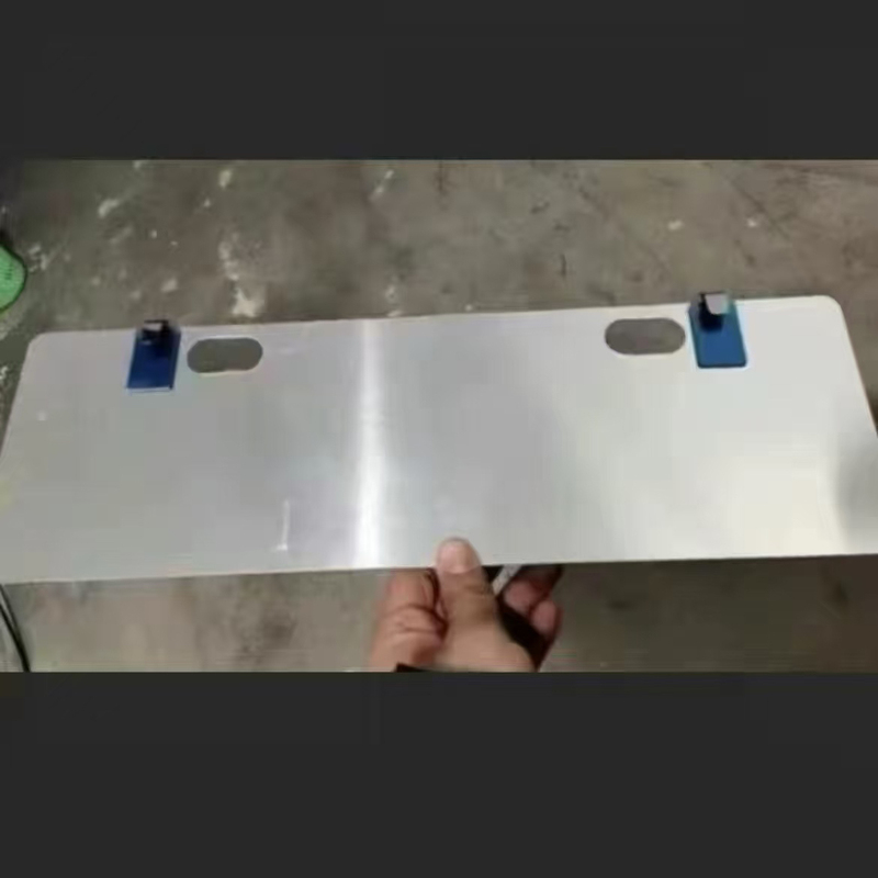 Reflective Number Plates for Access Control in Residential Parking Lots, Specialized for New Energy Vehicles in Underground Garages Reflective Number Plates for Access Control in Residential Parking Lots, Specialized for New Energy Vehicles in Underground Garages