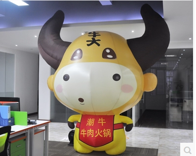 Custom inflatable cow walking cartoon inflatable animal shape chicken sheep horse rabbit duck duck lucky cat