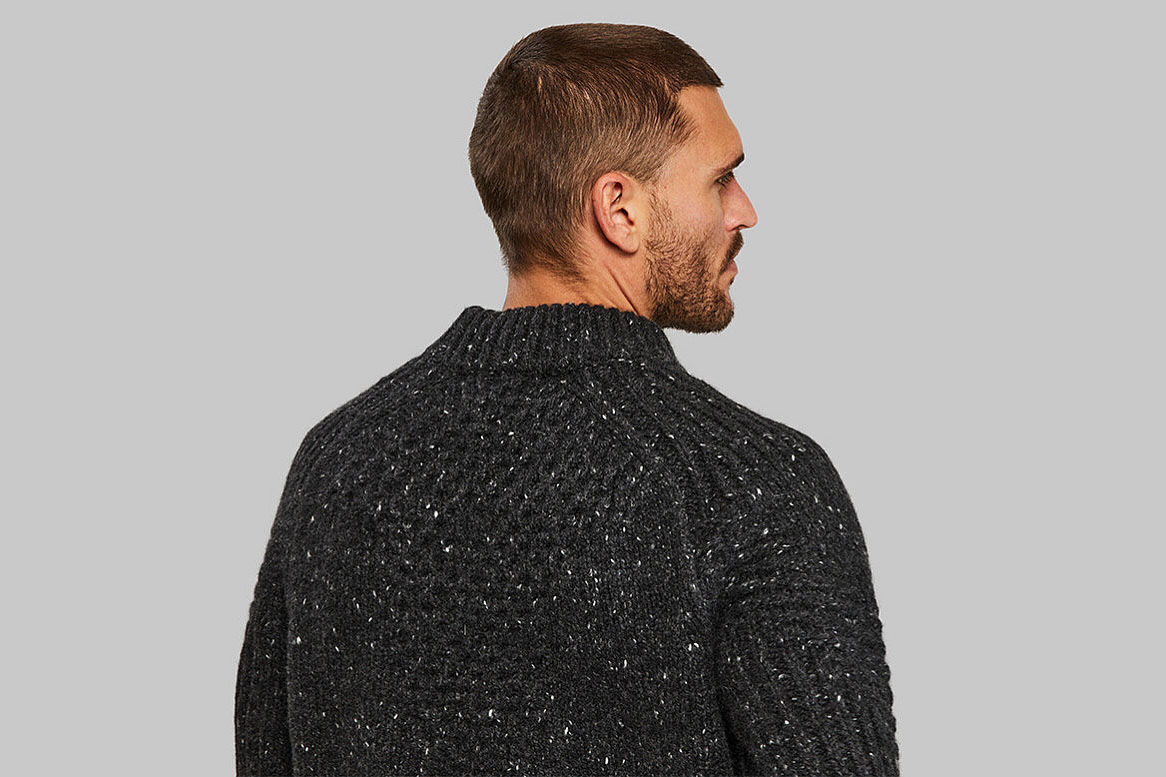 Cashmerenomassweater_black_1378_05-1376x777.jpg