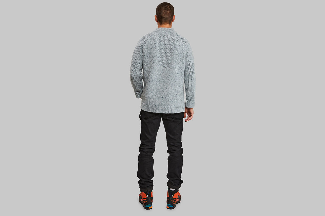 Cashmerenomadsweater_blue_2752_25-2000x872.jpg