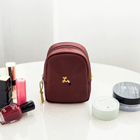 Бордовая помада