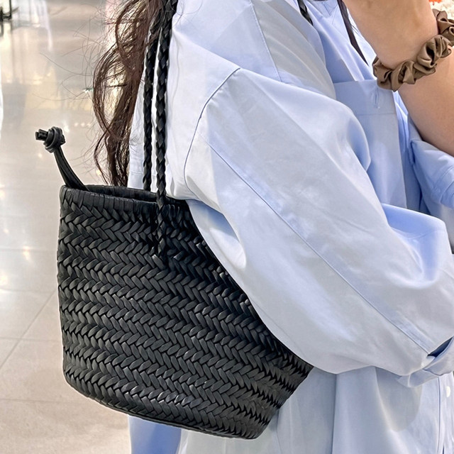 Z Home Woven Bag 2023 New Summer Portable Vegetable Basket French Retro PU Leather Handmade Woven Bag Bucket Bag