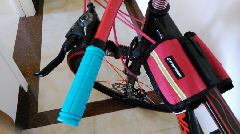 Poignées de vélo - Ref 2333842 Image 14