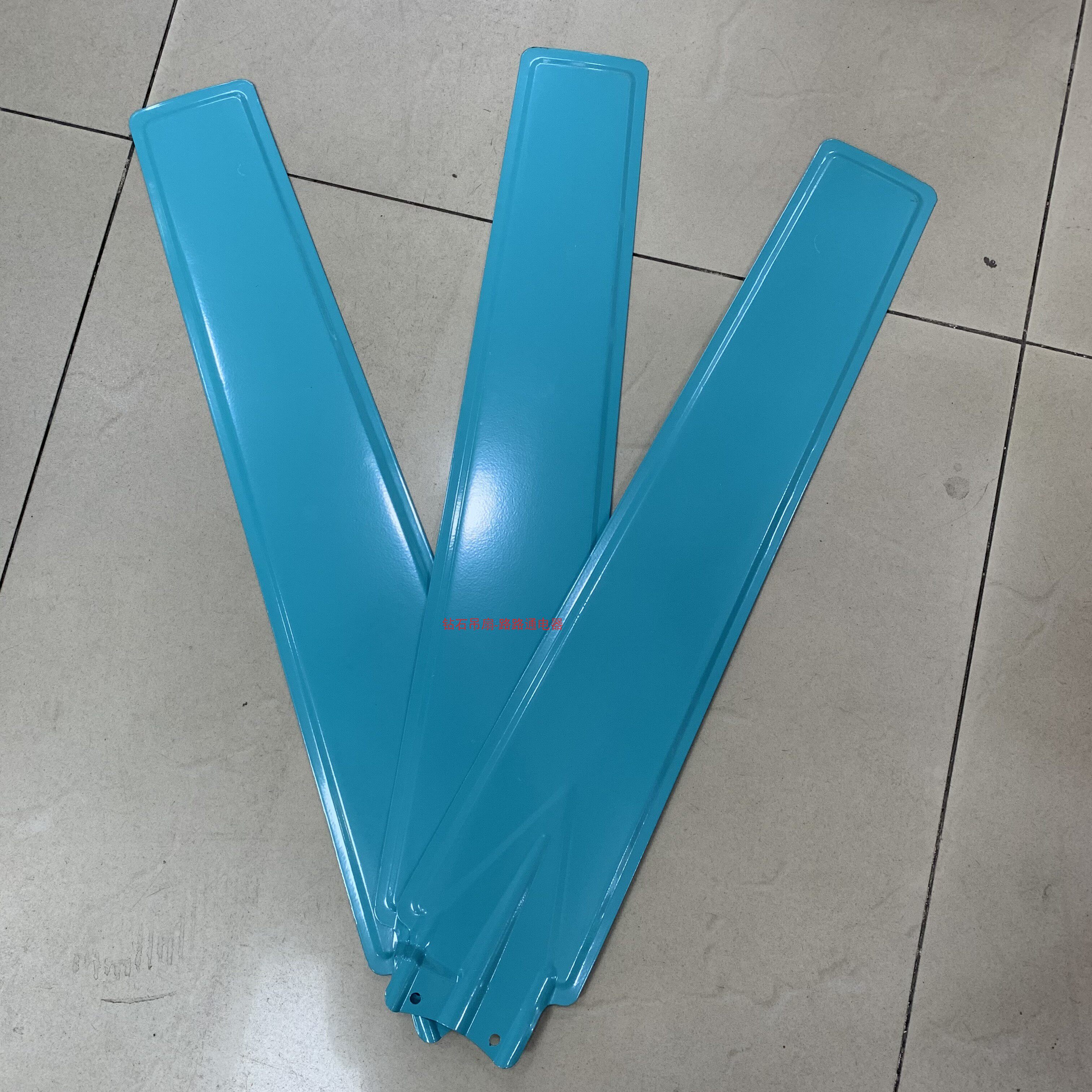 Потолочный вентилятор 钻石美的艾美特长城吊扇白色铁扇叶1400-56叶片铁制3片/绿色吊扇