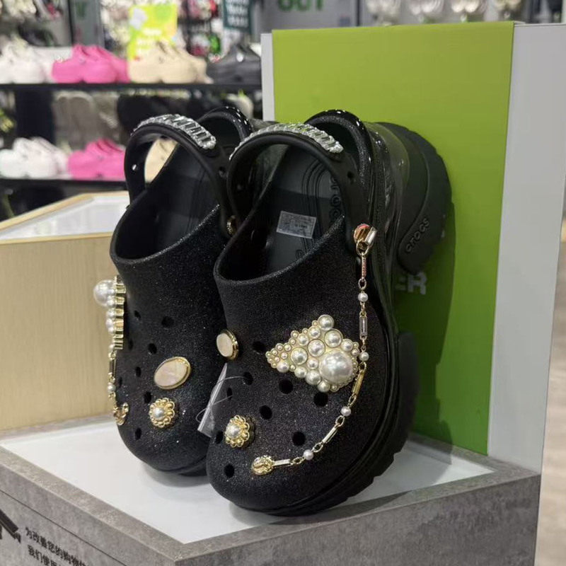 Crocs Summer New Retro Pearl Dreamy Little Dolphin Thick-Soled Beach Clogs Women's Slippers 214116