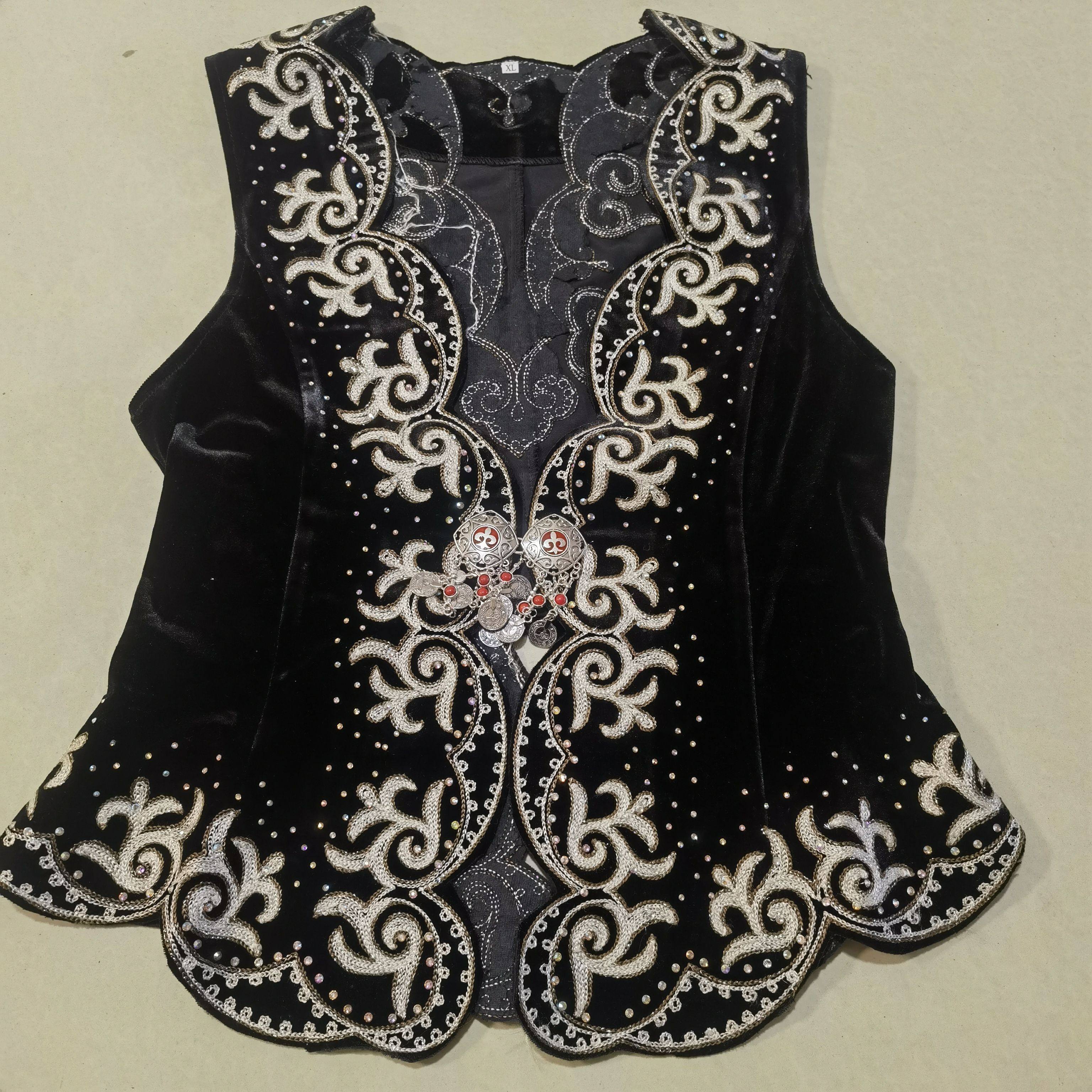 新疆新様式カザフ民族舞踊衣装、ウイグル刺繍ベスト